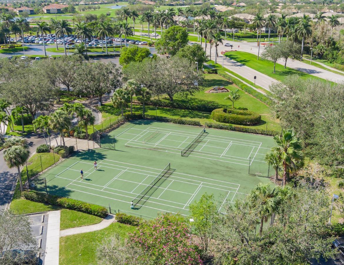 Lely Greenlinks Top Floor - On Golf Course, Minutes From Beaches, Downtown! North North Naples Exterior foto